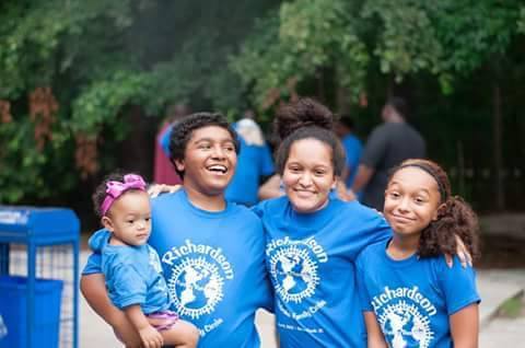 Pictured: Deandre with family.