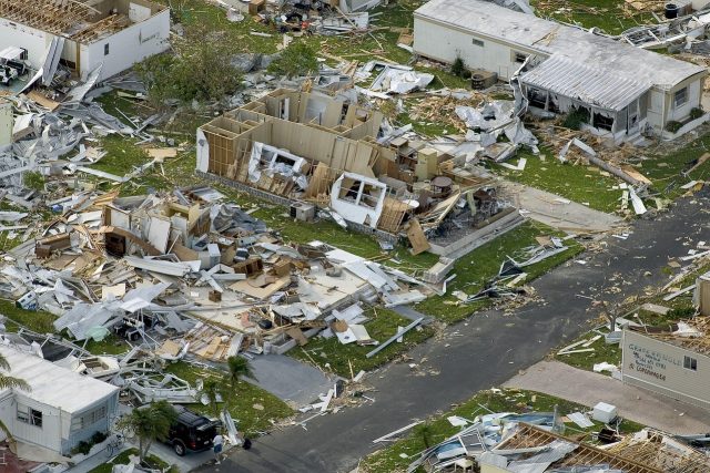 hurricane-63005_1280 Hurricane Charlie